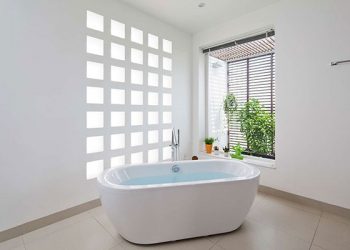 Bồn tắm Inax loại nào đang trở thành xu hướng mua sắm hiện nay