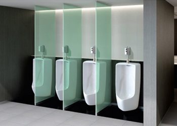 Bồn tiểu nam treo tường – nâng tầm không gian vệ sinh Việt